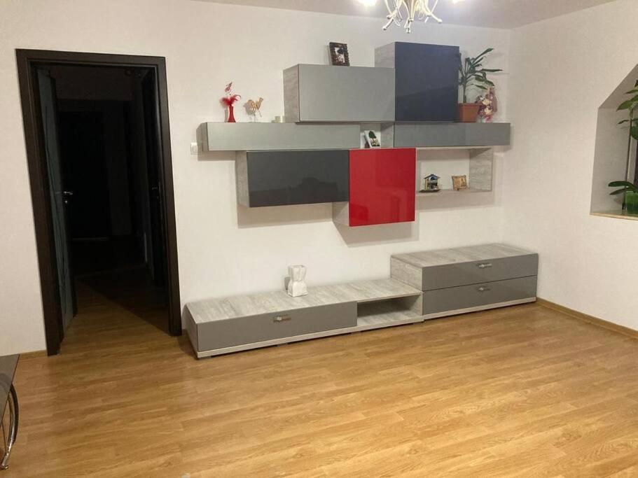 Apartament 3 Camere De Inchiriat Крайова Экстерьер фото
