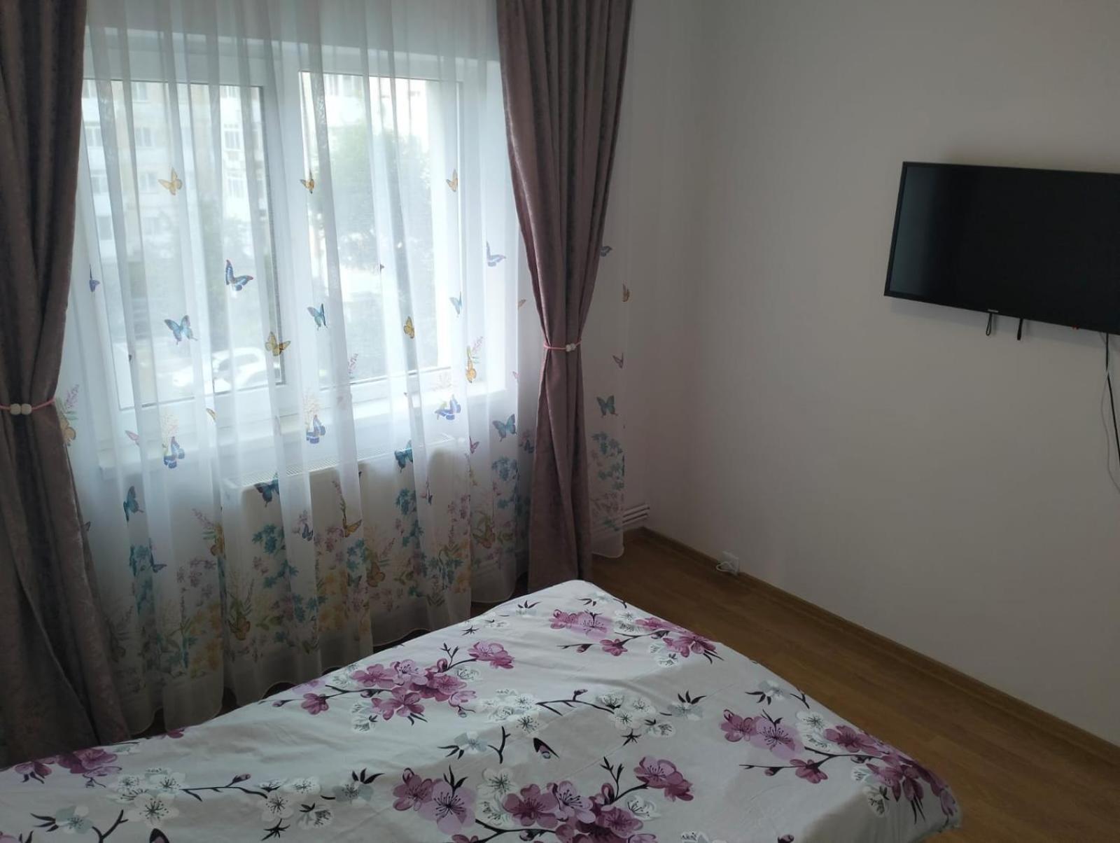 Apartament 3 Camere De Inchiriat Крайова Экстерьер фото
